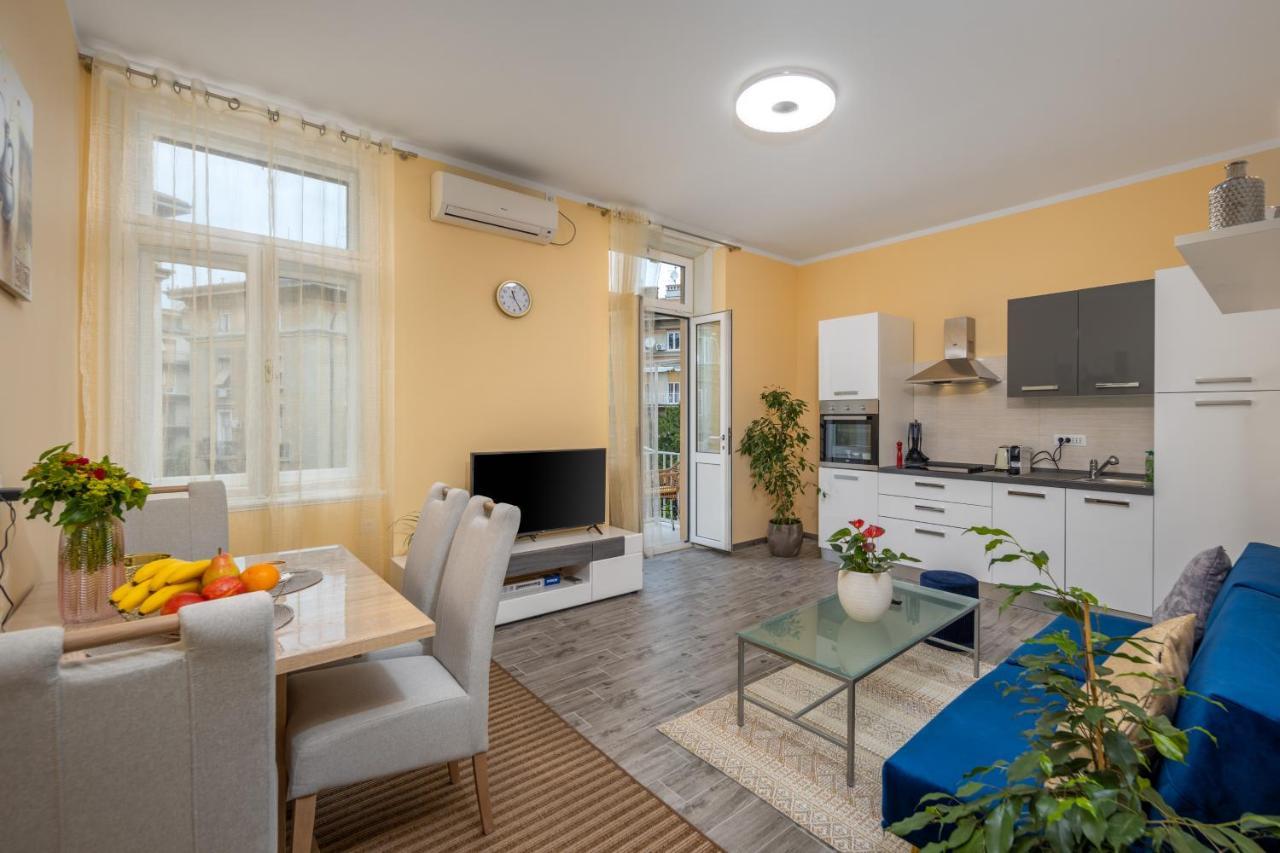 Riviere Luxury Apartment Риека Экстерьер фото